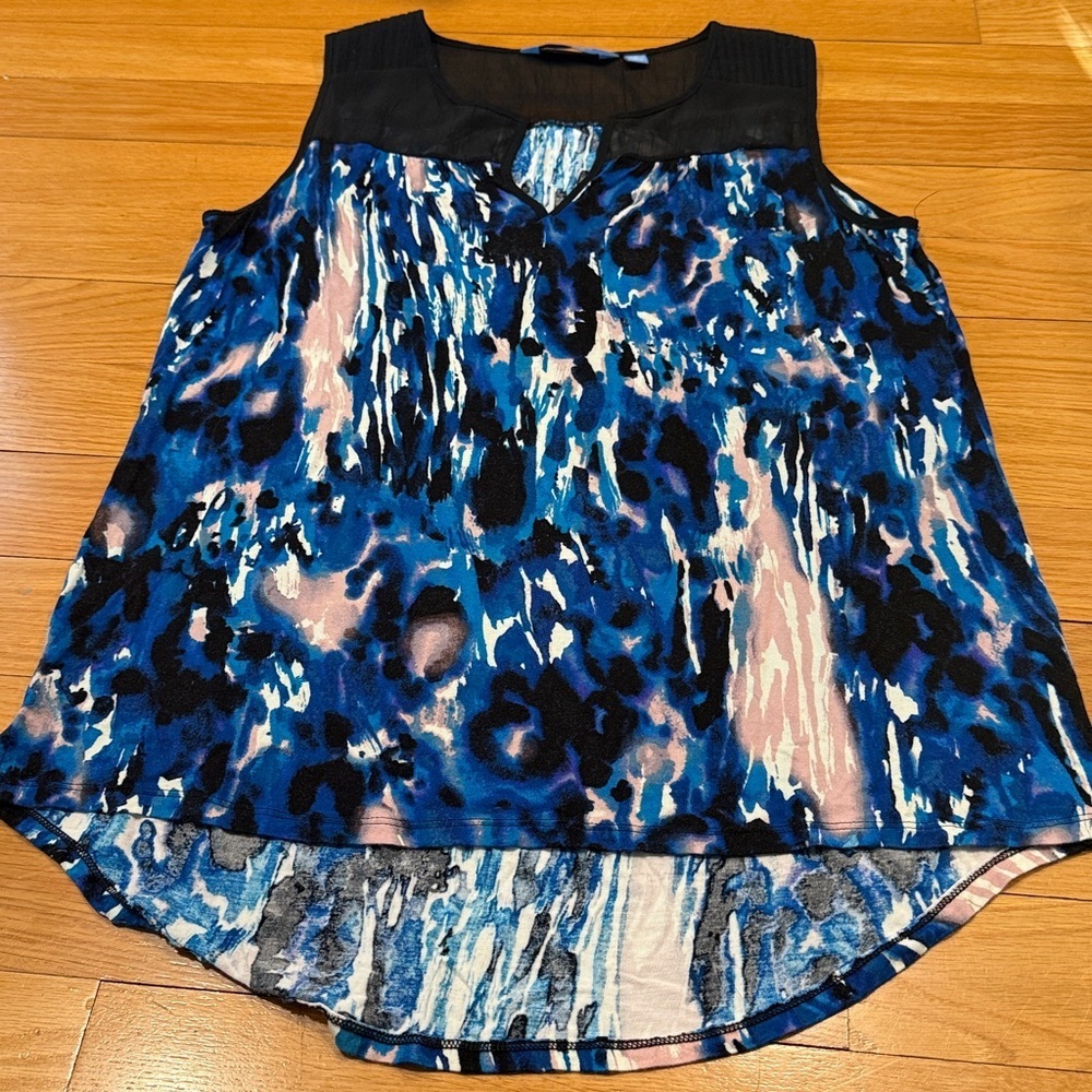 Simply Vera tank top size large .